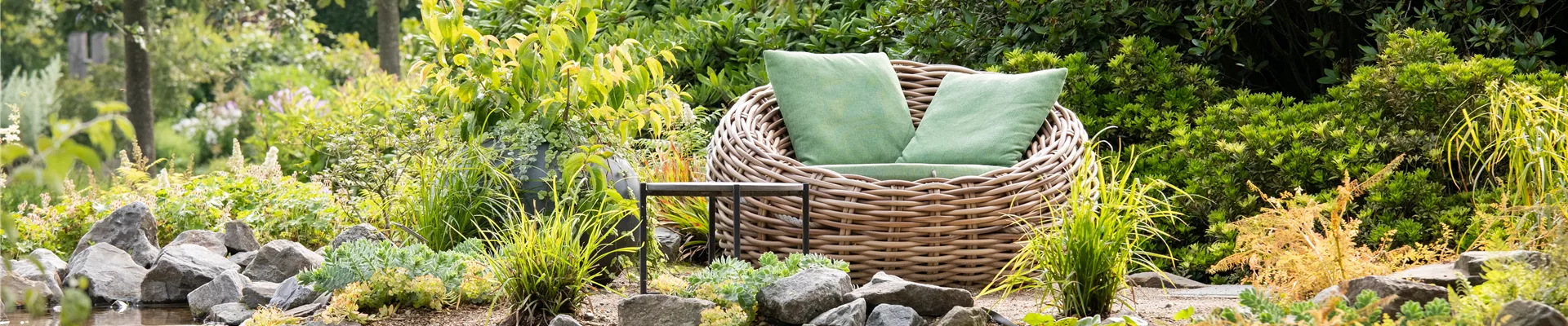 Sommergarten - Gartenmöbel im Ambiente